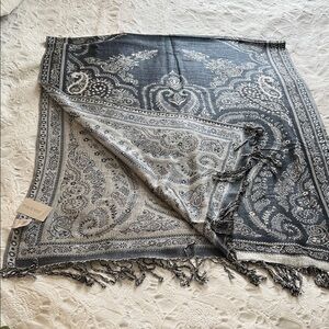 Pashmina, Mia & Tess, Navy Paisley Crest, 28” x  68”, New